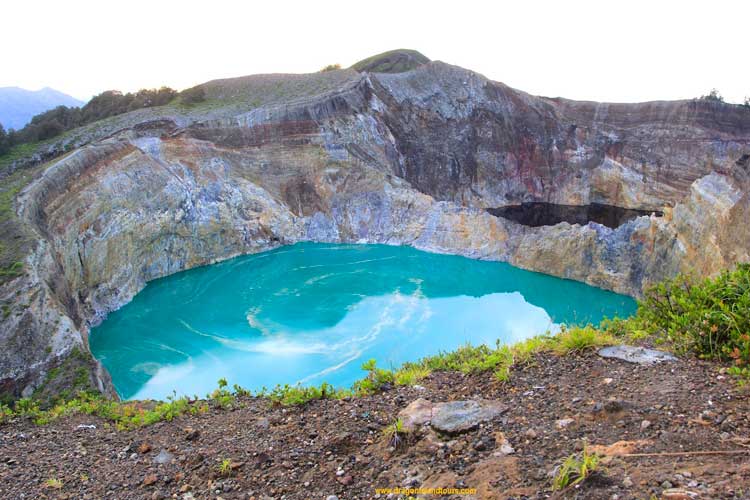 Kelimutu 3 Volcanic Crater Lakes 3D/2N